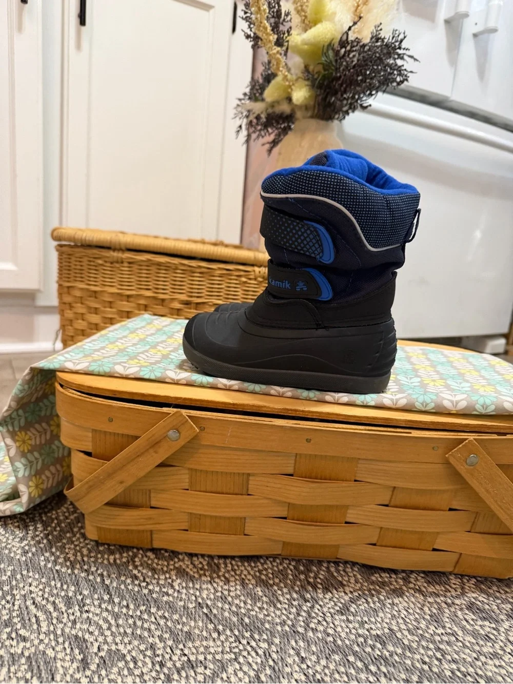 VTG Kamik Blue & Black Winter Snow Boots Toddler Boy Size 10 Like New Waterproof